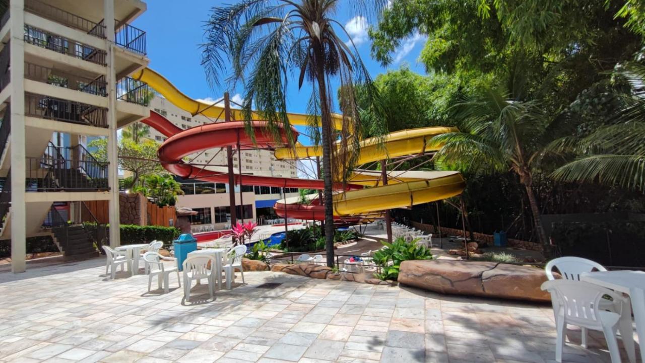 Golden Dolphin Gd - Suite 4 Adultos E 1 Crianca Ate 5 Anos Caldas Novas Exteriör bild