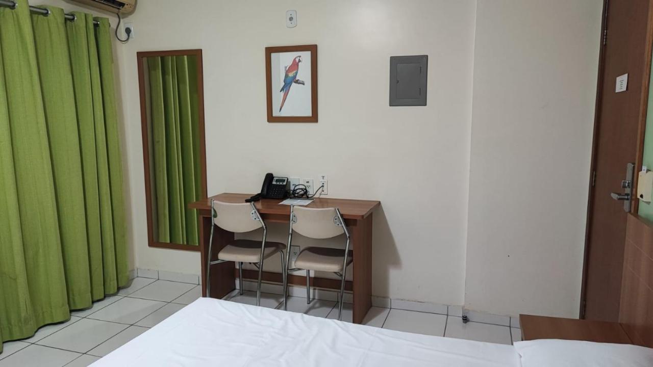 Golden Dolphin Gd - Suite 4 Adultos E 1 Crianca Ate 5 Anos Caldas Novas Exteriör bild