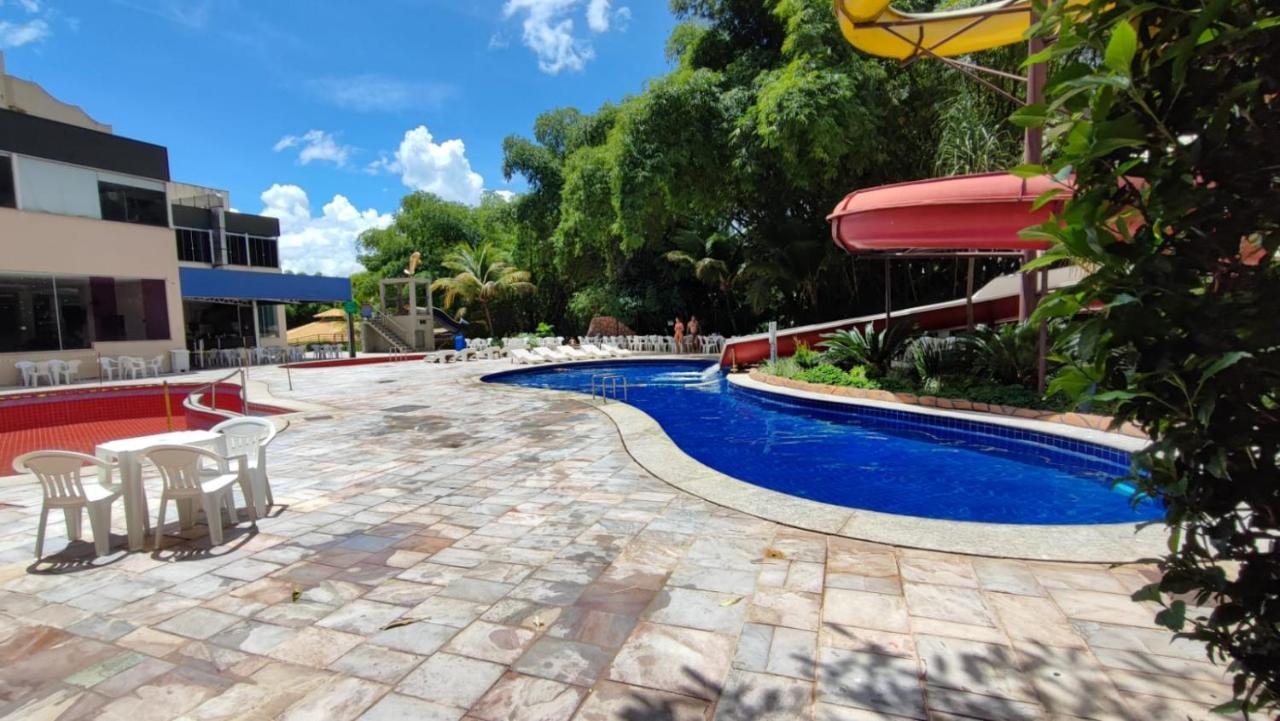 Golden Dolphin Gd - Suite 4 Adultos E 1 Crianca Ate 5 Anos Caldas Novas Exteriör bild